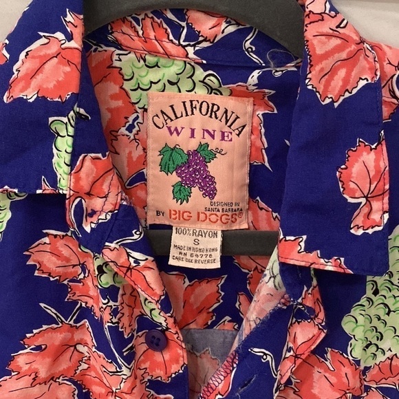 Big Dogs Shirt Blue California wines Button Colorful small - Picture 2 of 4